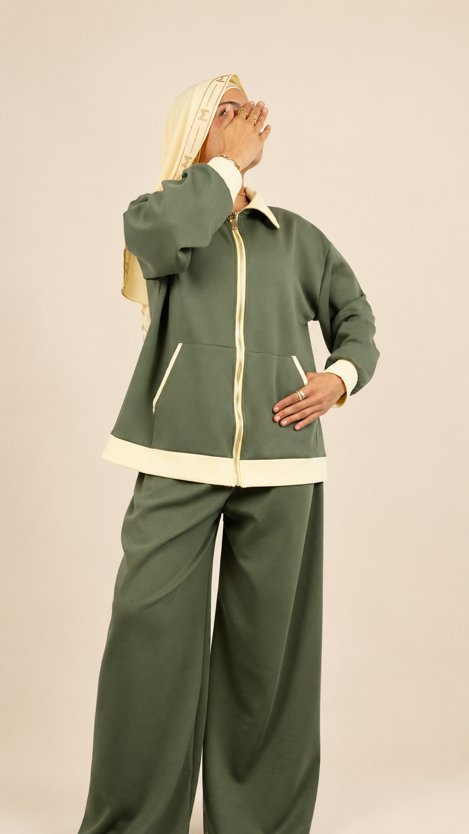 Ensemble Street Chic