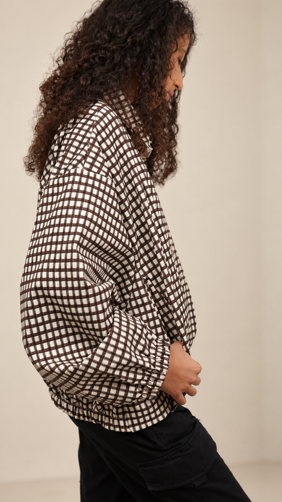 Veste à carreaux zippée pour femme