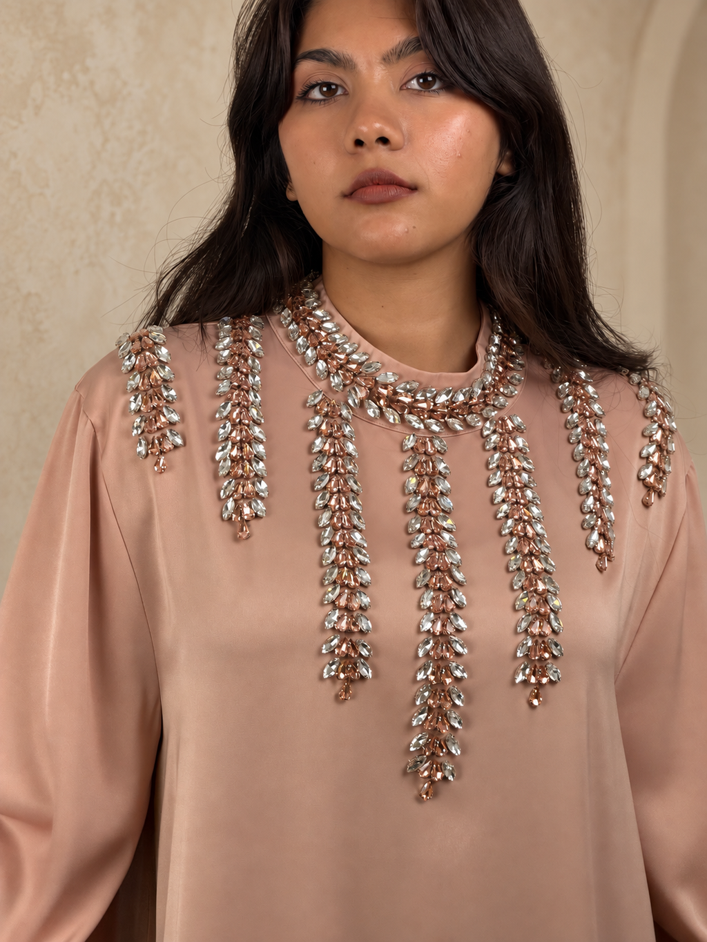 Abaya Satinée Élégance Orientale